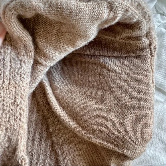 Aritzia Babaton Hazlitt Sweater Vest - Size S - Picture 8 of 10